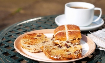 Hot cross bun